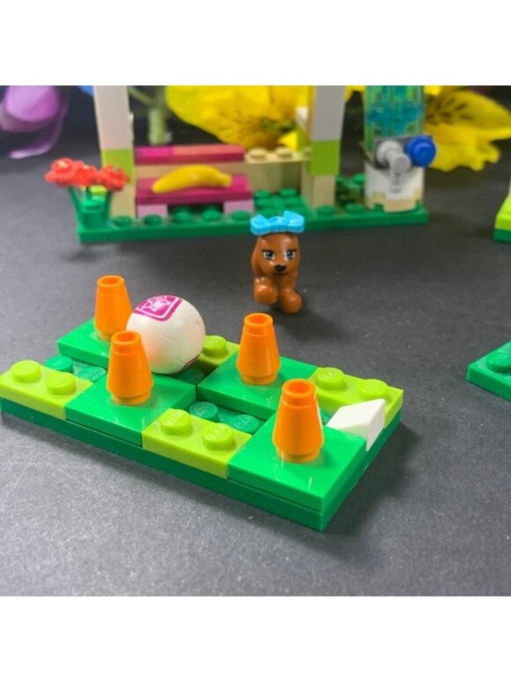 Lego Friends Soccer Training Set Stephanie 2013 Dog Goal Ball 41011 - Picture 6 of 11